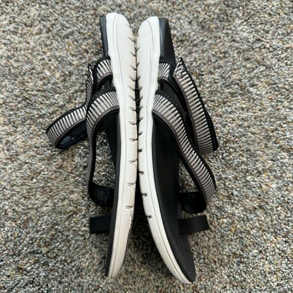 Ryka Women's Stella Toe Loop Sandal Size 11 WIDE Black Adjustable Strap - Picture 7 of 10